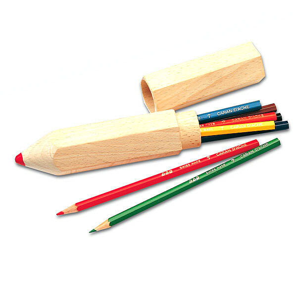 Set di matite colorate in legno